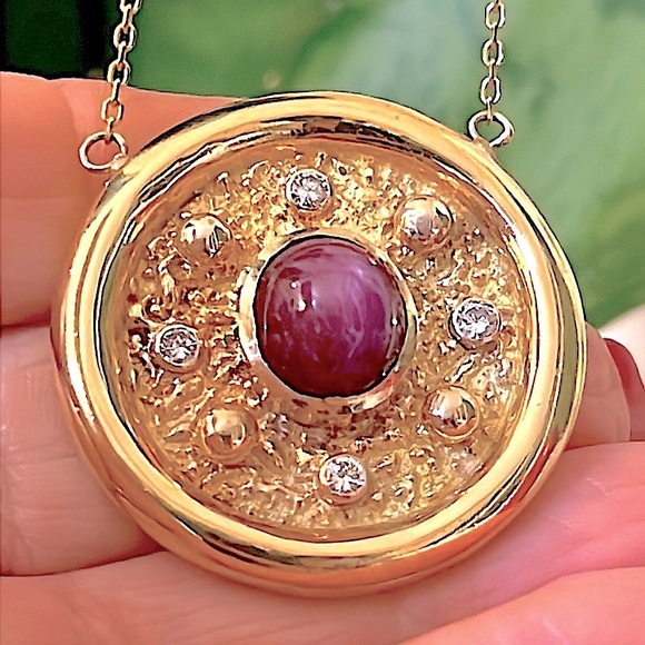 18 karat gold, diamond and star Ruby necklace - Picture 1 of 7